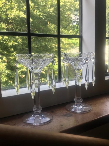 A Pair of Victorian Clear Cut Glass Lustres With Scalloped Top - Image 6