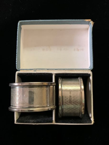 A Boxed Pair of Art Deco Silver Napkin Rings, Birmingham 1950