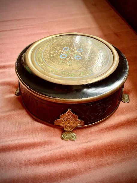 A 19th Century (1880/1890) French Ebony and Brass Circular Casket / Box - Image 4