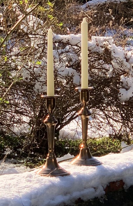 A pair of 18th Century Seamed Bell Metal Candlesticks, on Circular Bases - Image 6