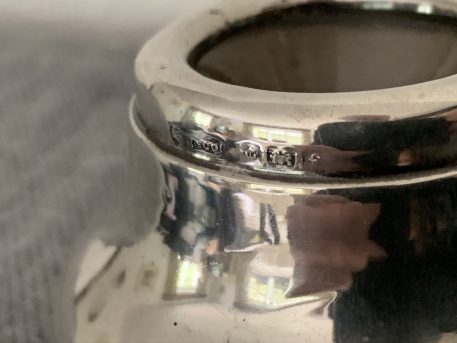 An Edwardian Silver Inkwell by H. Humphries & Co. Birmingham 1905 - Image 3