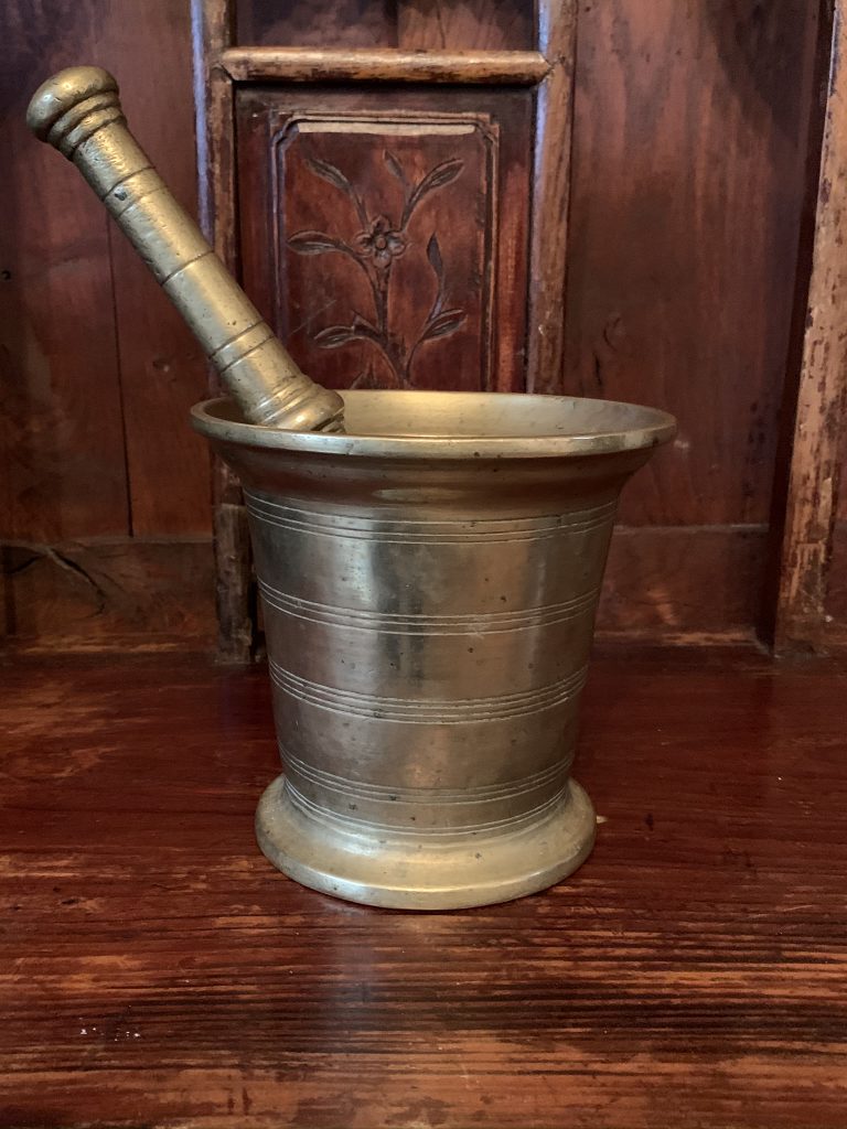 Antique Brass Apothecary Pestle and Mortar Pharmacy/Chemist Display