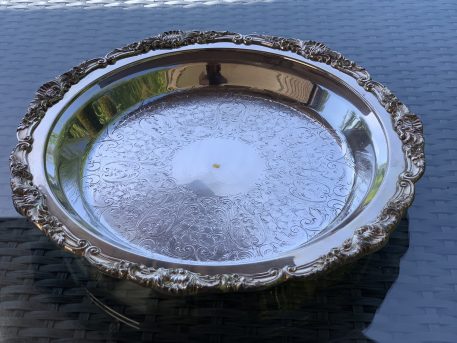 Pair of Vintage Silver-plated Round Gadroon Serving platters - Image 6