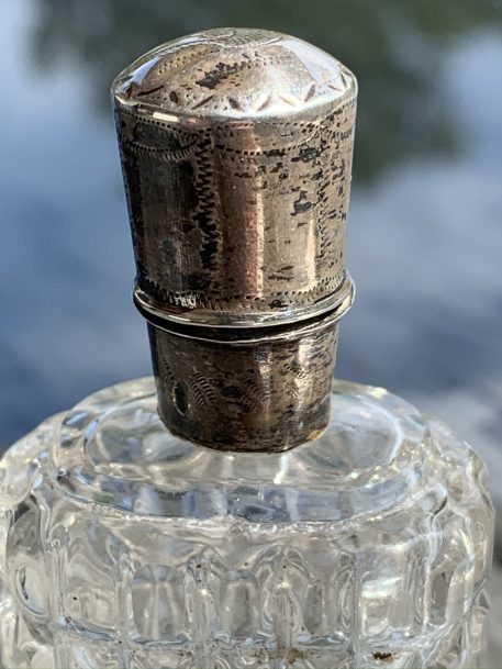 An Elegant Silver Mounted Cut Glass Perfume Bottle - Image 10