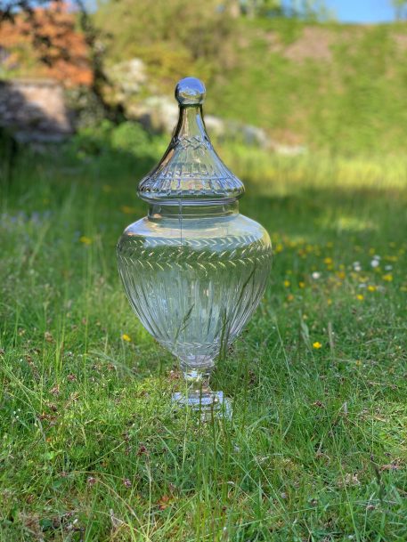 A Fine Pair of Cut Glass Pedestal Jars and Covers - Image 6