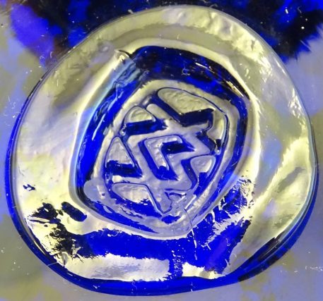 A stunning studio glass vase with cobalt blue and bronze coloured swirl decoration - Image 6