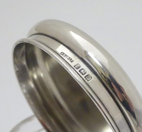 Cut Glass Vanity Jar with Silver Lid hallmarked 1915 by S Blanckensee & Son Ltd - Image 3