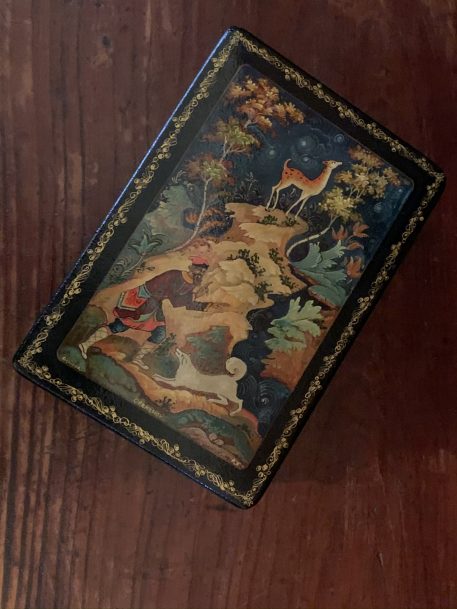 Russian Papier-Mache Mstera Lacquer Box “Deer Hunting” - Image 5