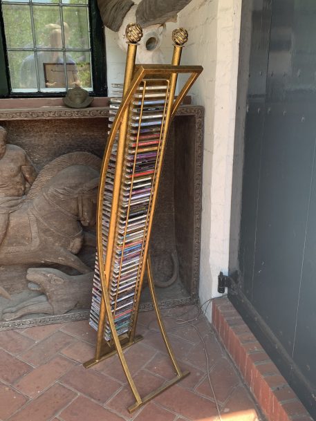 Gilt coloured and stylish metal CD Rack - Image 6