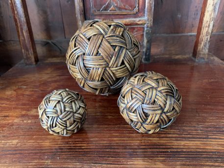 Three Decorative Wooden Orbs Shaped like Twine - Image 4