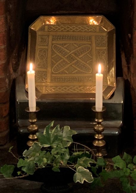 Pair of 19th Century Brass Candlesticks - Image 4