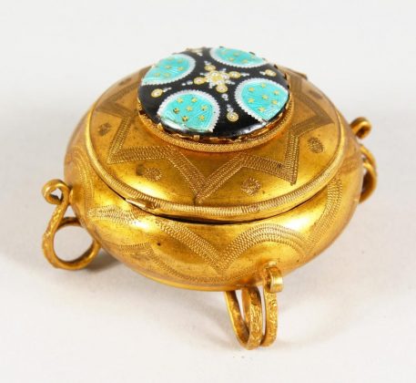 Gilt Metal Box with an exquisite Enamel centrepiece - Image 3