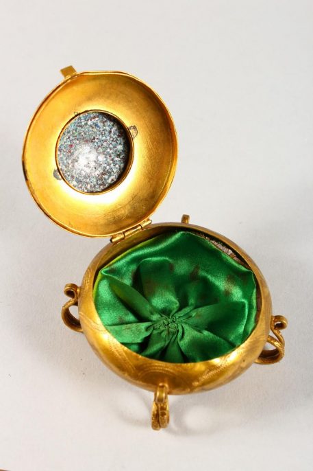 Gilt Metal Box with an exquisite Enamel centrepiece - Image 6