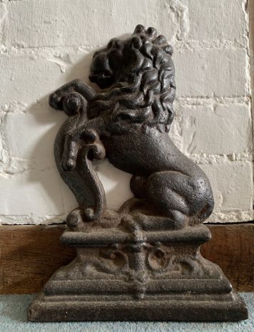 Victorian cast iron doorstop “Lion Rampant”