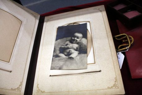 A Victorian Photograph Album and contents of Monochrome Portraits - Image 5