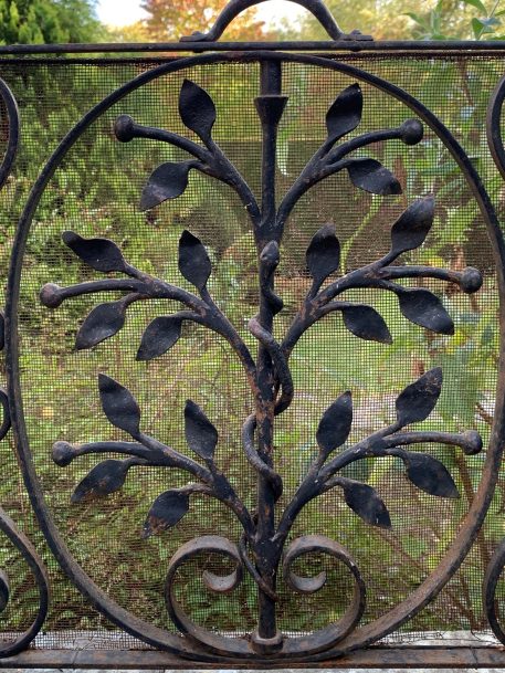 Wrought Iron Old Fire Screen/Spark Guard - Image 2