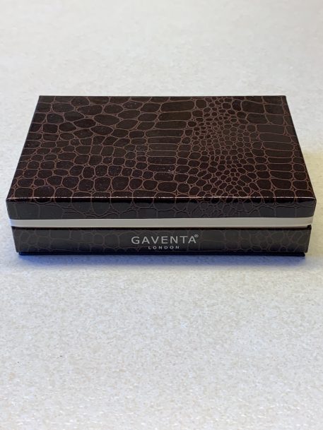 Lovely Gaventa Red Hip Flask - Image 8