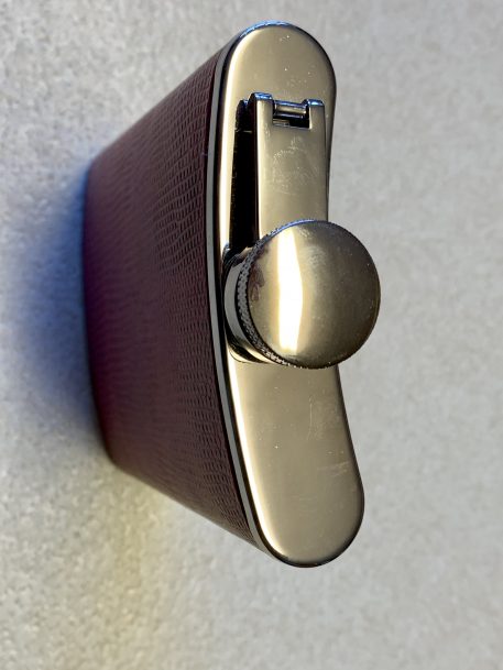 Lovely Gaventa Red Hip Flask - Image 5