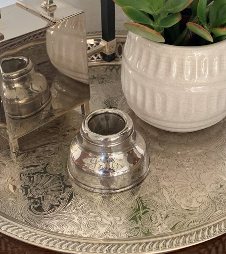 An Edwardian Silver Inkwell by H. Humphries & Co. Birmingham 1905 - Image 5
