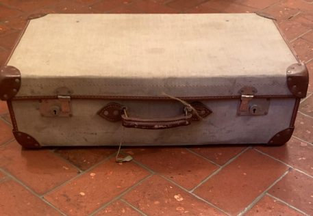 Military Issue Officers Leather trim Canvas Suitcase - Image 3