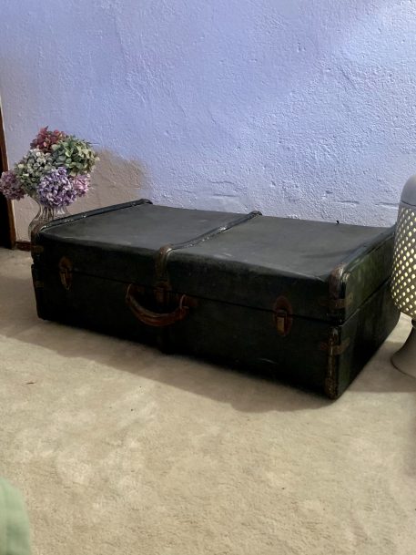 Vintage Steamer Suitcase Trunk
