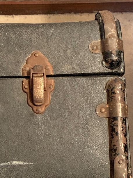 Vintage Steamer Suitcase Trunk - Image 9