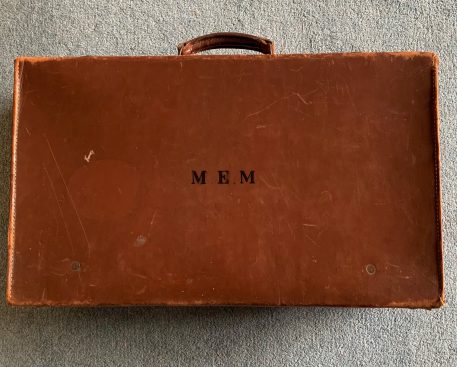 A Trio of Vintage Leather Suitcases - Image 14