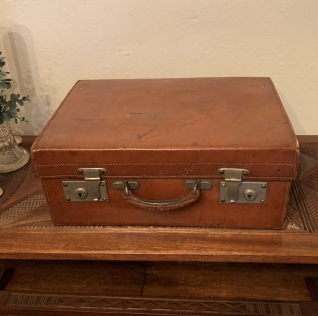 Tan Leather Travelling Vanity Case with Green silk lined fitted interior and Silver Accoutrements - Image 14