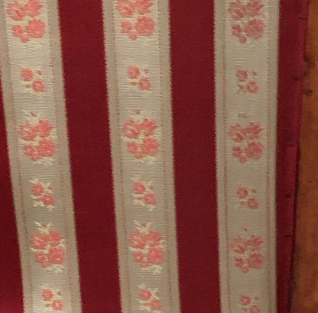An Antique Victorian Ladies Walnut spoon back chair - Image 11