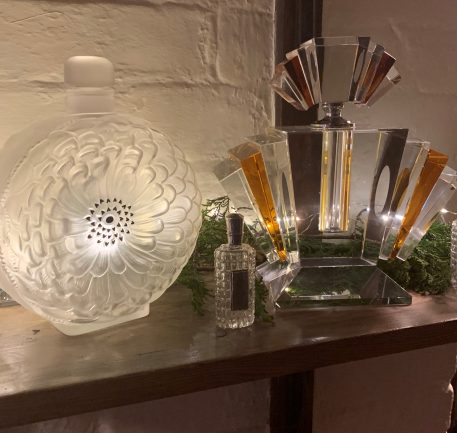 Lalique Frosted Glass Circular-Shaped Scent Bottle And Stopper - Image 5