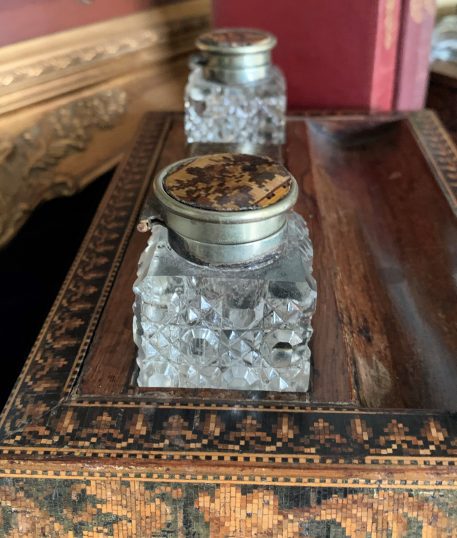 A Tunbridge Ware Marquetry and Parquetry Table Inkstand in Good Condition - Image 4