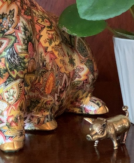 Cute Brass Piggy Vesta - Image 2