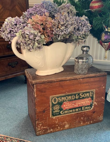 Osmond & Son Ltd Medicine Wooden Box with Original Labels, Grimsby - SOLD! - Image 4