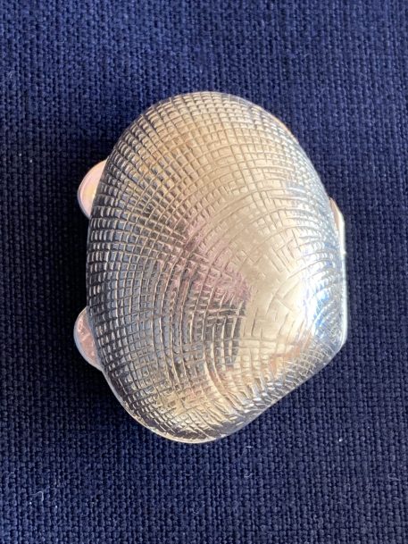 Sterling Silver Clam Shell Pill / Trinket Box, Hallmarked 925 - Image 2