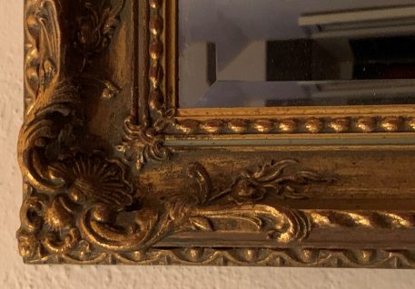 A very attractive large, finely decorated bevelled edged Gilt mirror c.1900 - Image 9