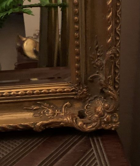 A very attractive large, finely decorated bevelled edged Gilt mirror c.1900 - Image 2